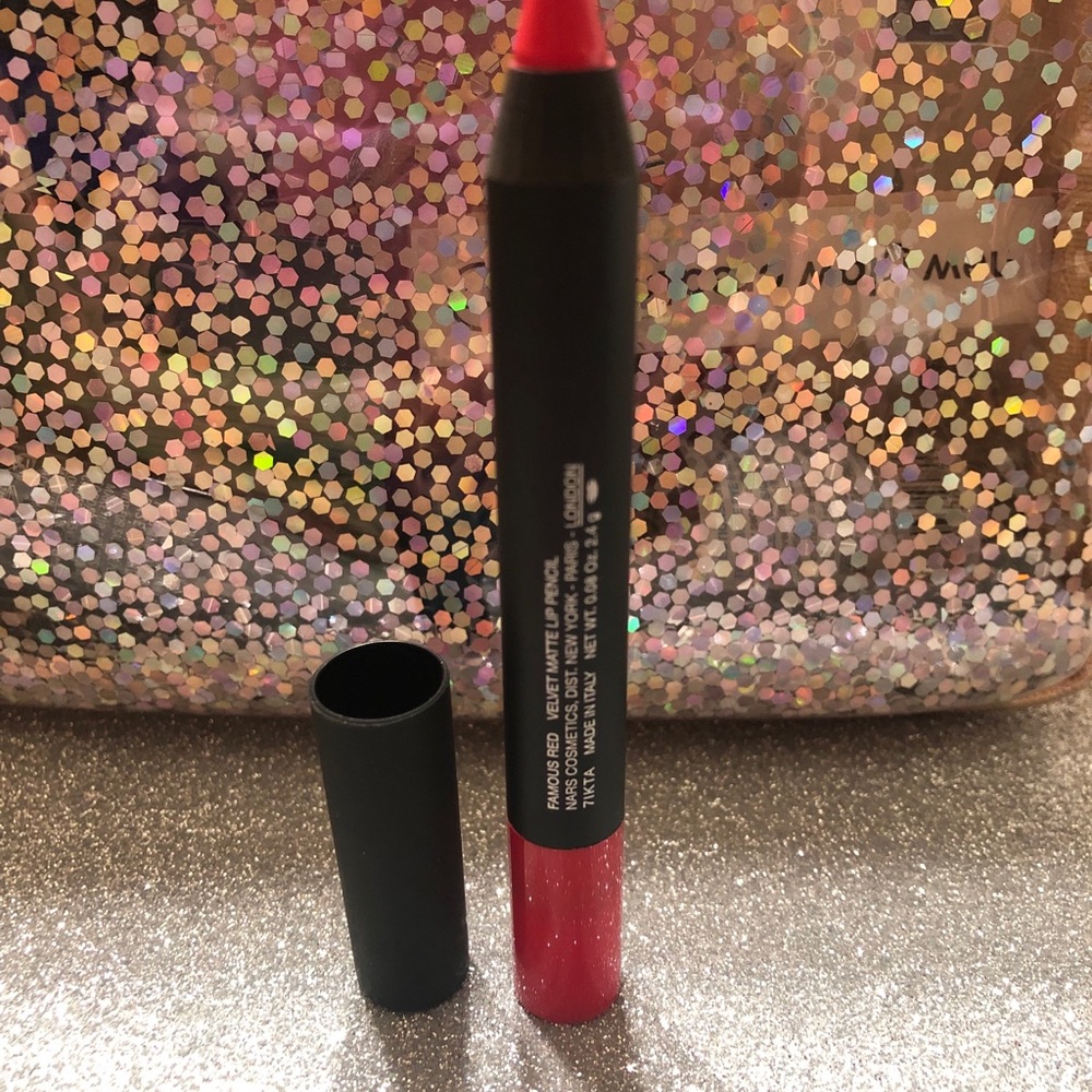 BNIB! NARS Velvet Matte Lip Pencil Famous Red 2489 - Picture 4 of 8